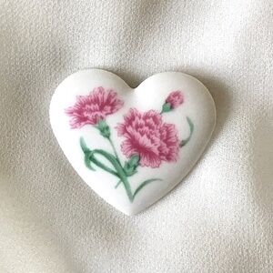 Vintage Avon Heart-Shaped Porcelain Brooch (With Pink Carnation Flowers)